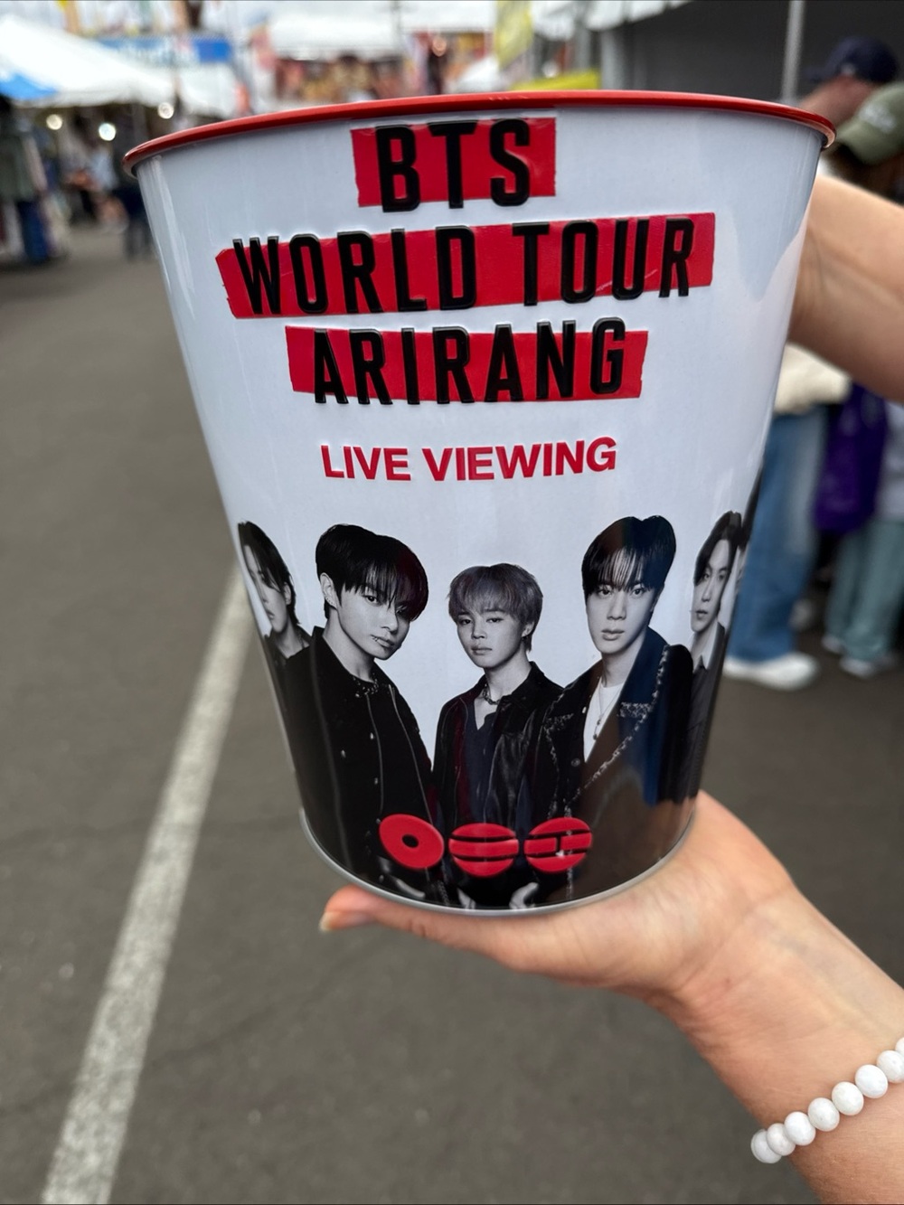 BTS World Tour Arirang Live Viewing Collectible Tin - popcorn Bucket - Picture 8 of 9